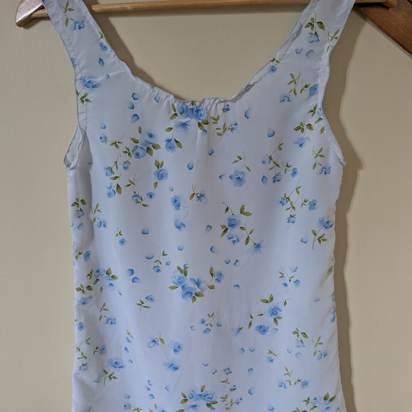 Blue Ruffled Tie Front Tank Top - Picture 3 of 6